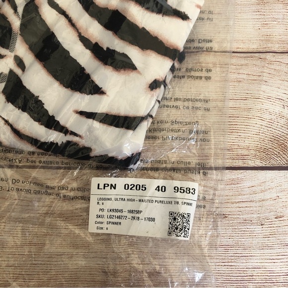 Fabletics PureLuxe leggings - Picture 8 of 8